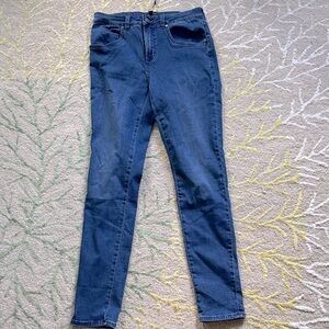 Universal standard high-rise skinny seine 32 inches true blue 10 NWT
